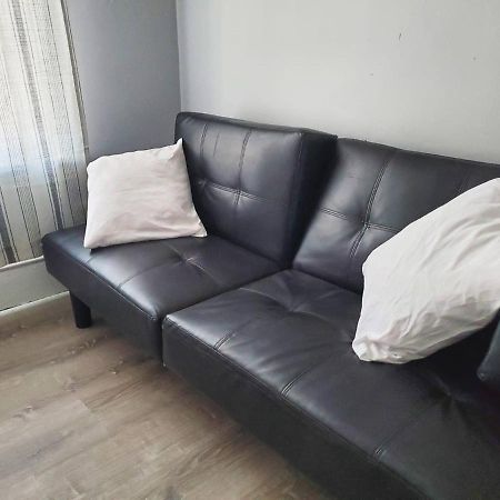 1 Bdrm Apartment With 2 Queen Beds & Small Kitchenette Philadelphia Kültér fotó